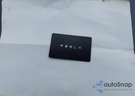 2022 Tesla Model 3 Long Range Dual Motor All-Wheel Drive z USA, uszkodzony, nr VIN 5YJ3E1EB2NF119675